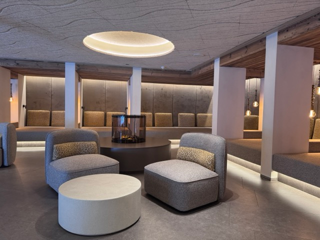 Excelsior Dolomites Life Resort as a Workation Base for Entrepreneurs | HOTEL review | STARTUP Edition